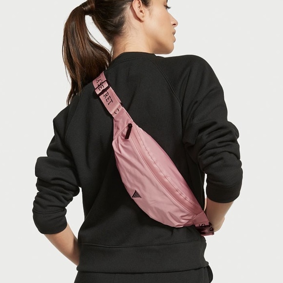 Victoria's Secret Live On Point Belt Bag Blush Pink NEW - Picture 1 of 4